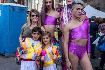 El Carnaval 'okupa' las calles del casco antiguo de la capital (Foto José Francisco Fernández Belda)